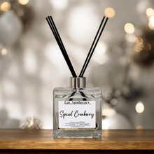 Load image into Gallery viewer, Spiced Cranberry 5oz Reed Diffuser